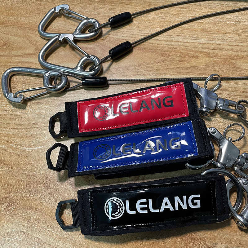 Free diving from Lanyard underwater safety rope 